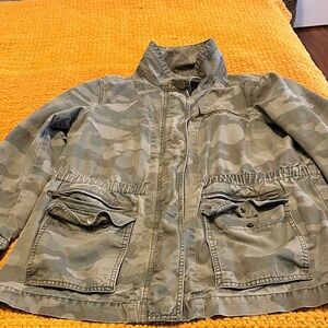 GAP Women’s Camo Jacket